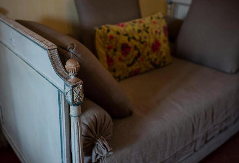 פנסיון Commanderie De Peyrassol