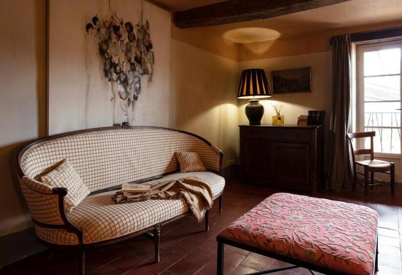 بنسيون Commanderie De Peyrassol