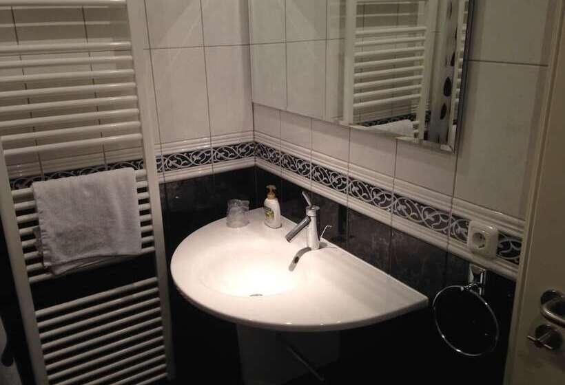 ペンション Gästehaus Savo