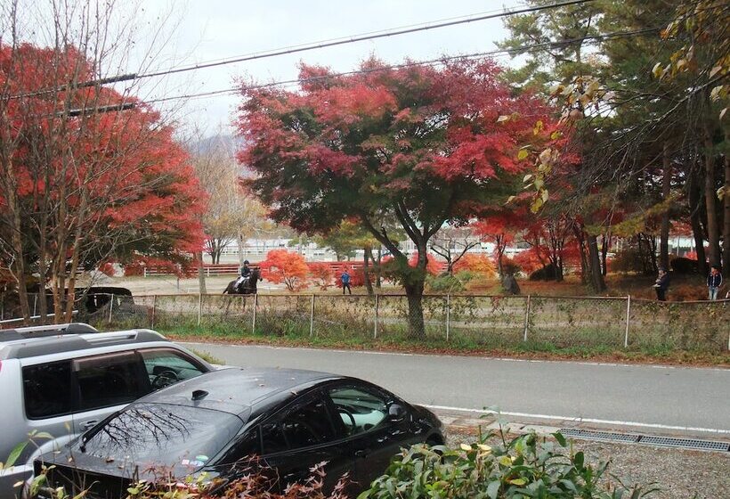 ペンション Gasthof Ascot