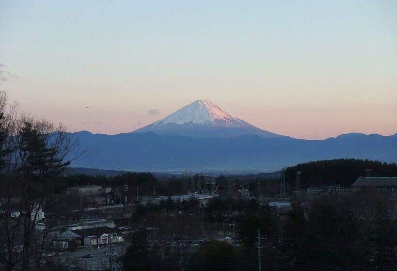 ペンション Gasthof Ascot