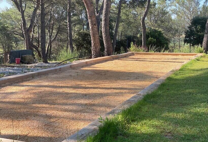 پانسیون Mas Lou Felibrige