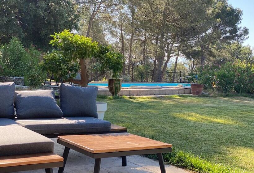 پانسیون Mas Lou Felibrige