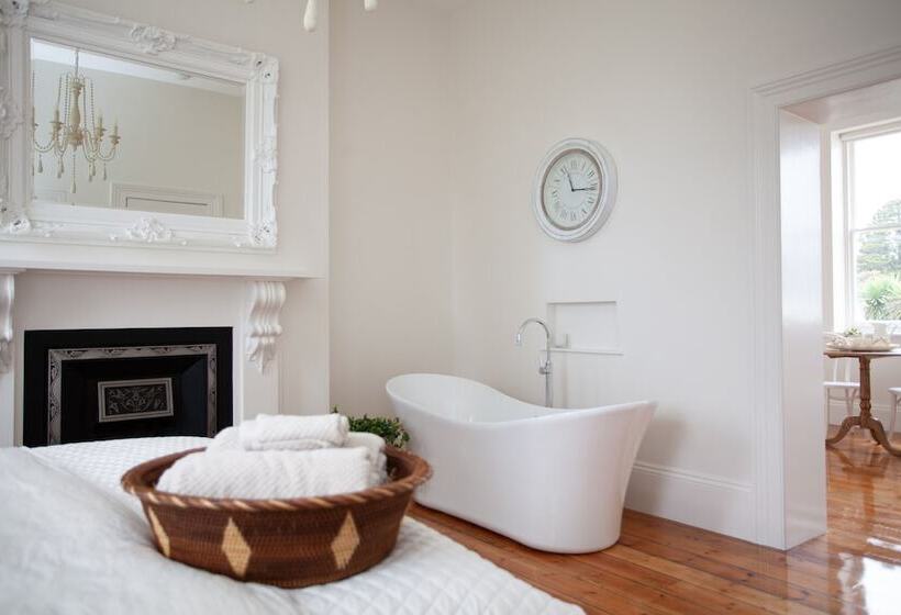 פנסיון Old Market Inn