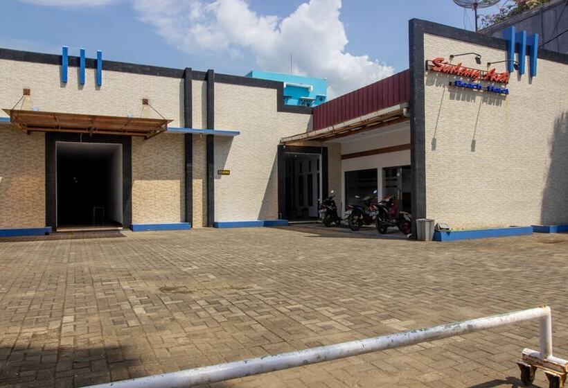 بنسيون Reddoorz Near Goa Panggung 