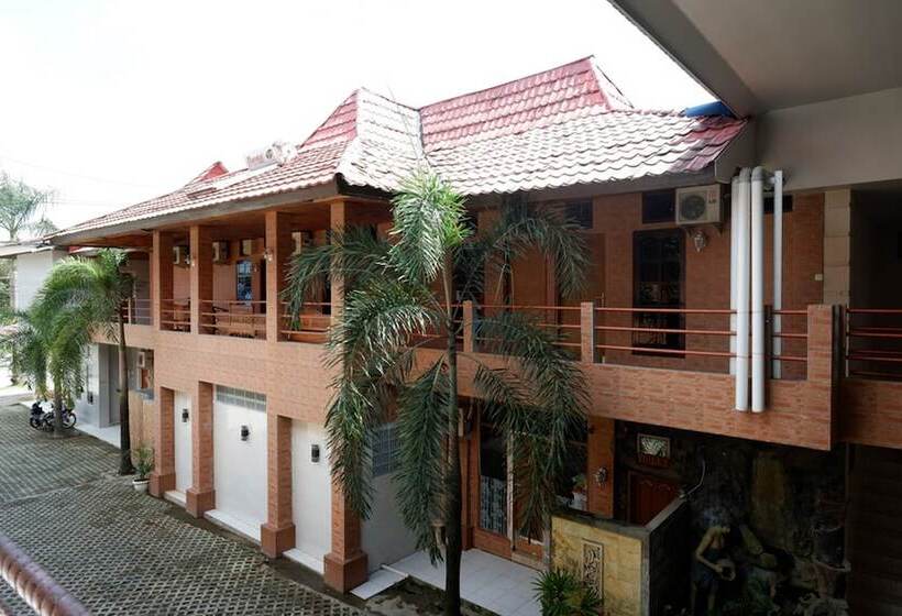 פנסיון Reddoorz Plus At Hotel Srikandi Kendari