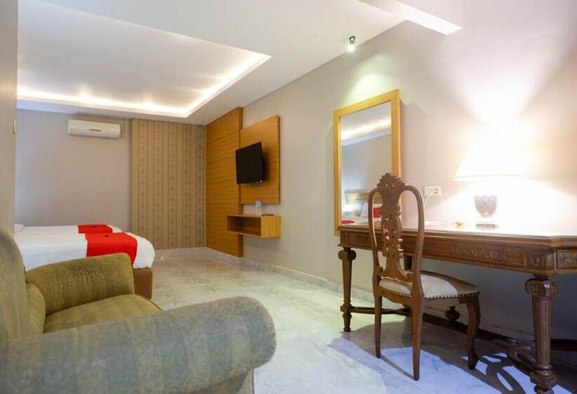 פנסיון Reddoorz Plus At Hotel Srikandi Kendari