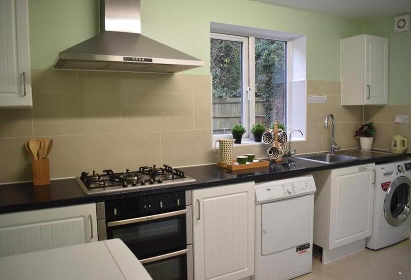 Пансион The Spinney