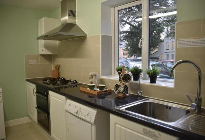 Пансион The Spinney