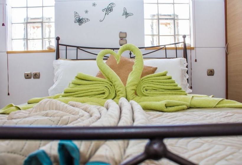 Penthouse City Apartment