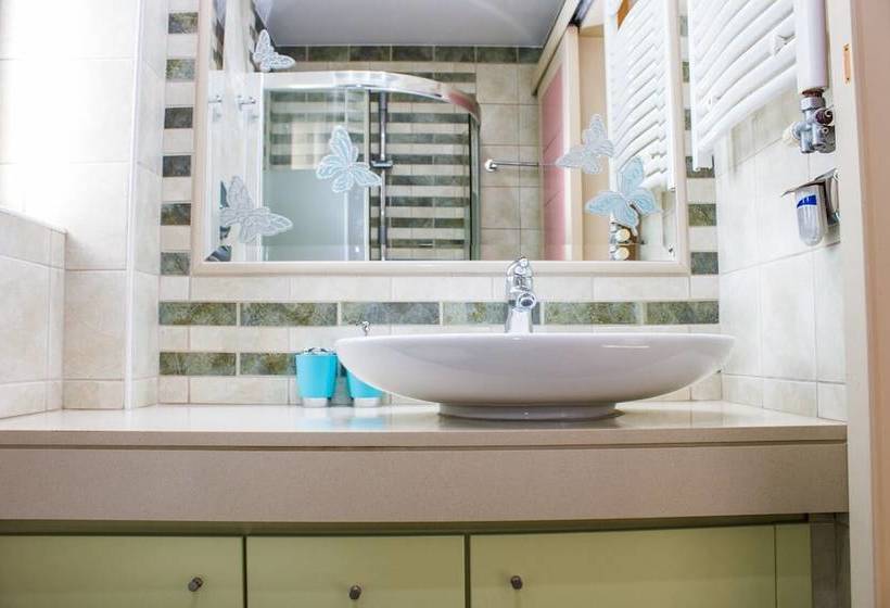 Penthouse City Apartment