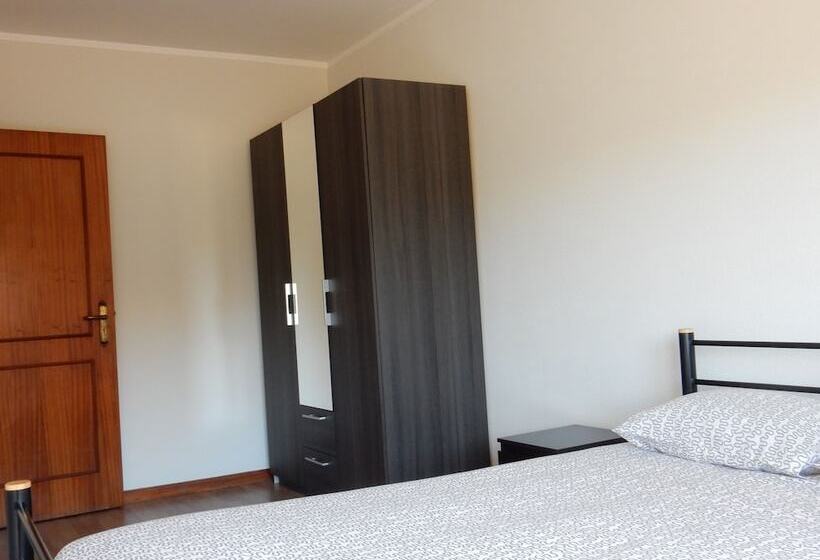 Praceta Almeida Garrett Apartment