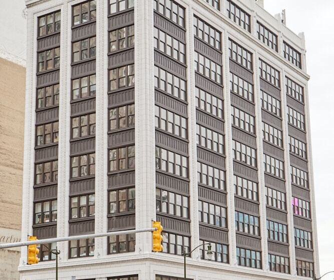 Kasa Cadillac Square Detroit