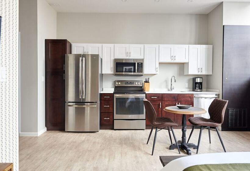 Kasa Cadillac Square Detroit