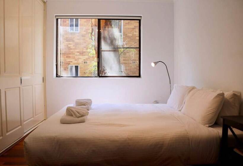 Spacious 3 Bedroom Apartment 20 Min To The Cbd