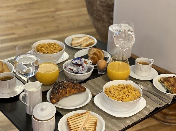 Step One   Luxury Suites Right In The Heart Of Acropolis Next To Metro Station