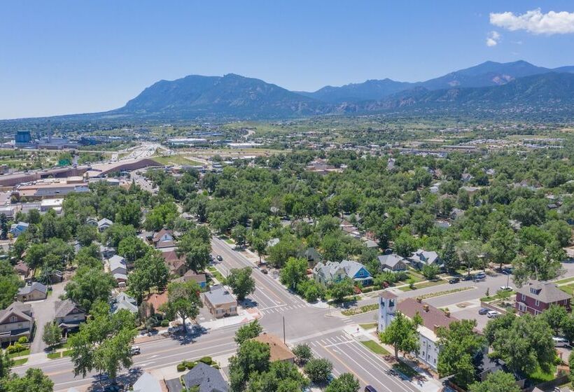 The Coffee Loft Above A Cafe Walk To Dwntn