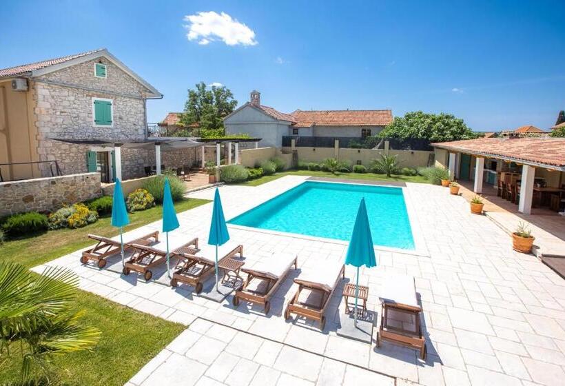 Villa Biograd Nm Bozini Dvori  Pool, Sauna And Jacuzzi