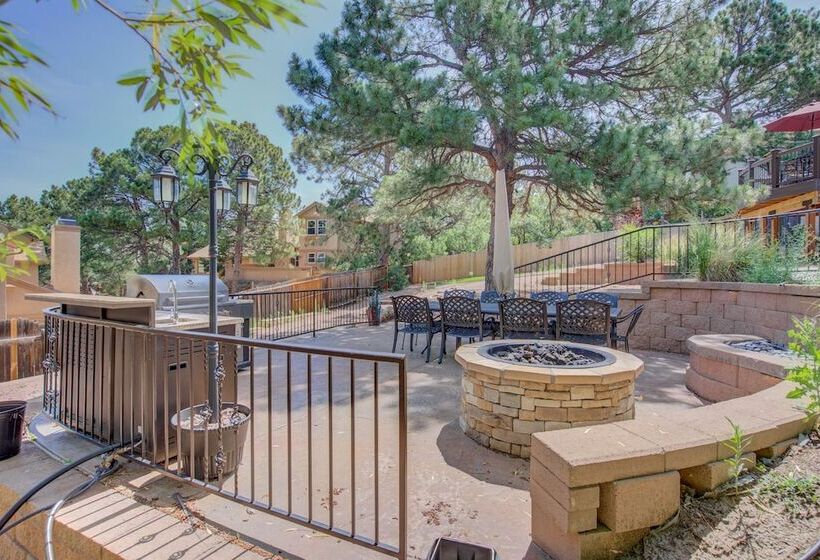 4br Entertainer Af Academy Hot Tub, Firepit!