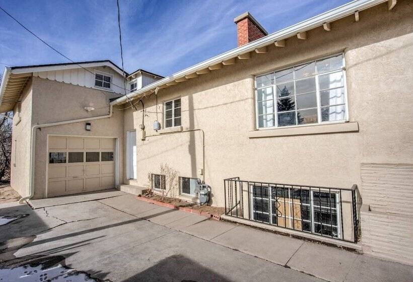 4 Bedroom Mountain View With Firepit & Ping Pong