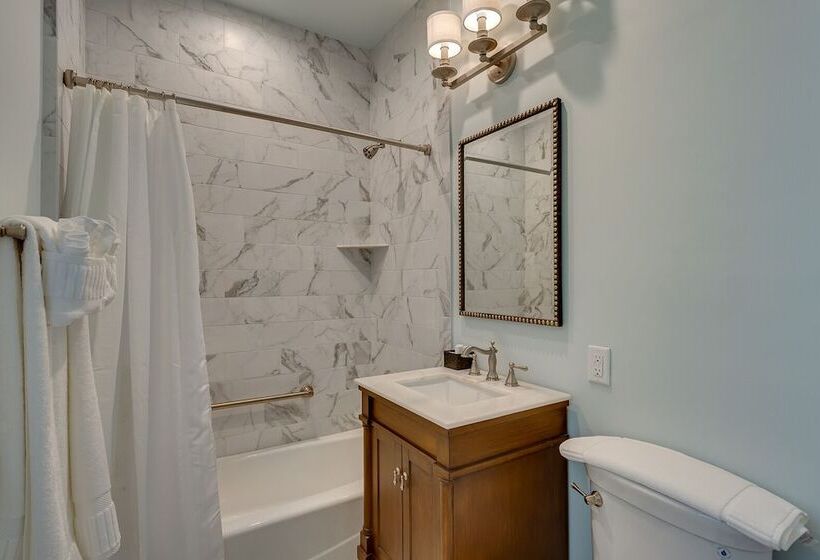 مبيت وإفطار Azaleana Manor