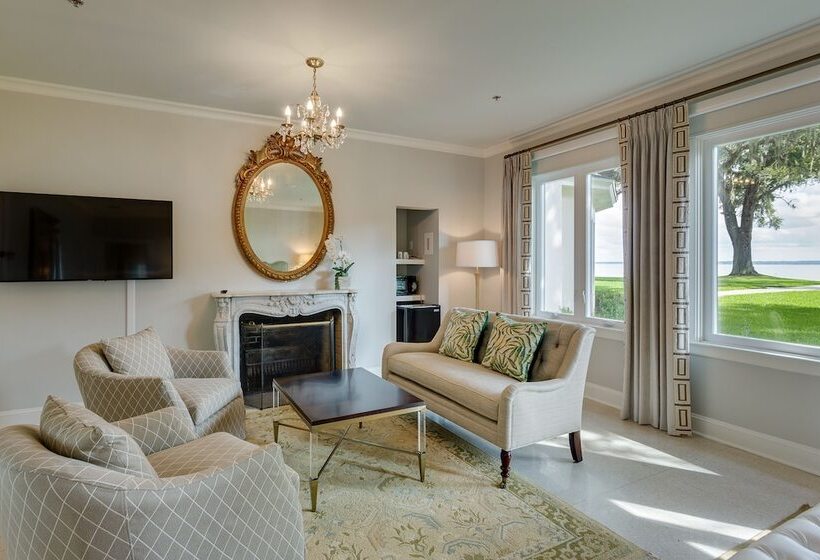 مبيت وإفطار Azaleana Manor