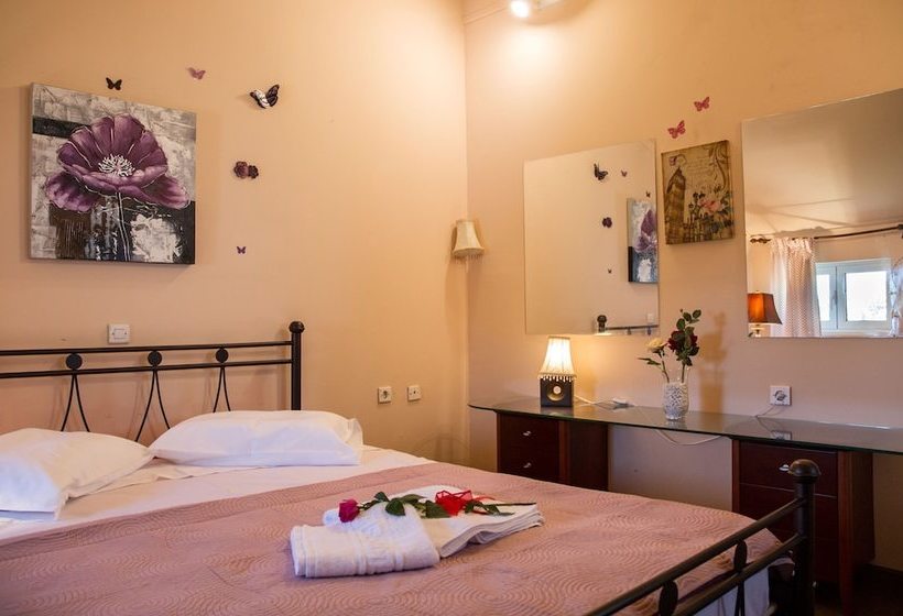 Bougainvillea House With View Near The Beach