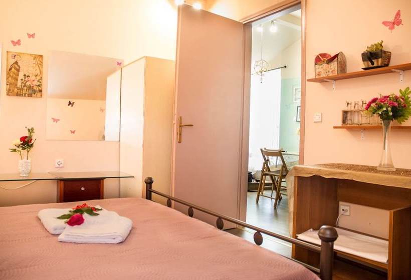 Bougainvillea House With View Near The Beach