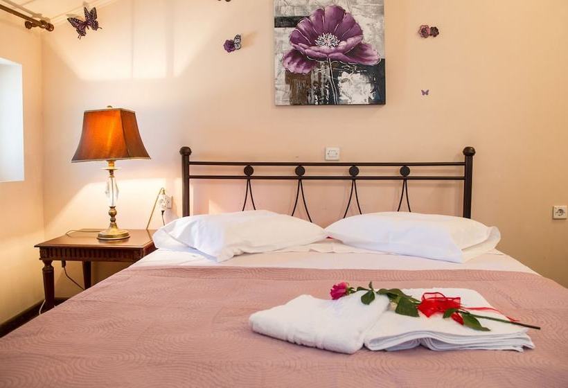 Bougainvillea House With View Near The Beach