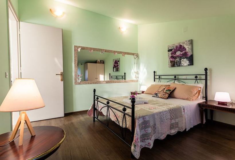 Bougainvillea House With View Near The Beach