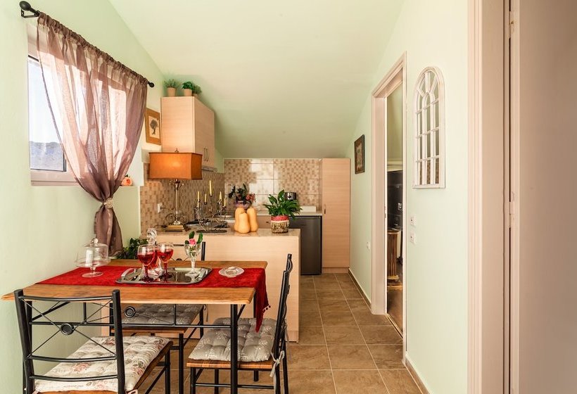 Bougainvillea House With View Near The Beach