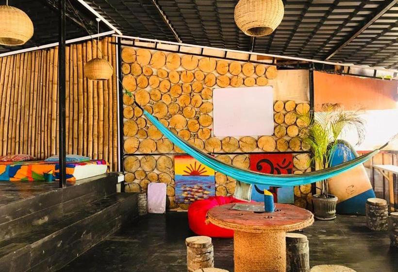 Dream Lanka Surf Hostel