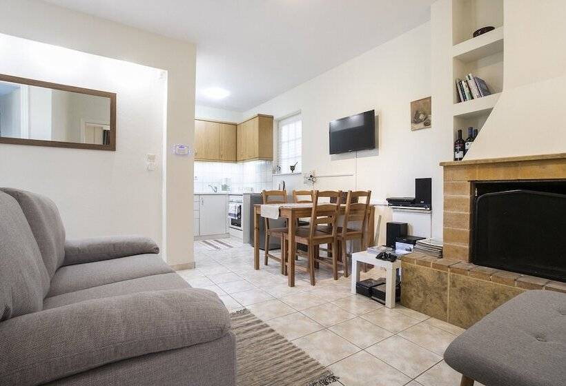 Garden House In Anavyssos