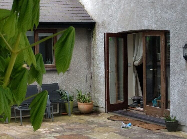 Honey Cottage