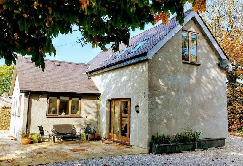 Honey Cottage
