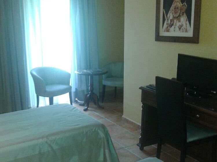 여관 Hospedería Santuario Virgen De La Cabeza