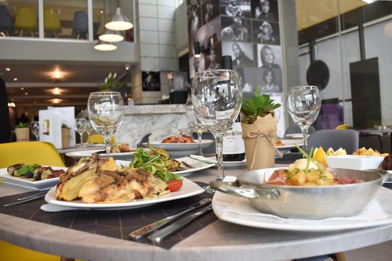 בית מלון כפרי Athenian Montaza