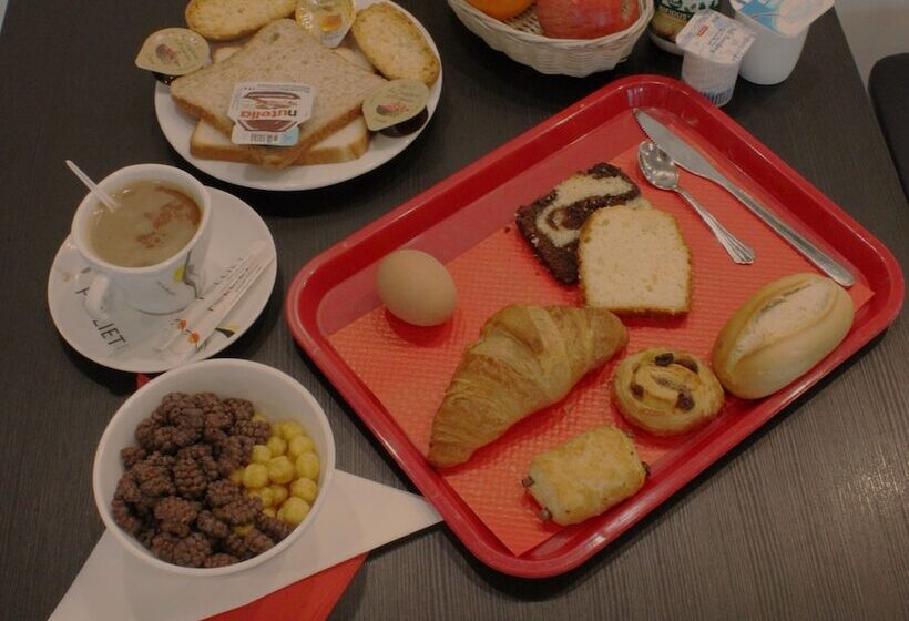 Fasthotel Roissy Cdg Sud Claye Souilly