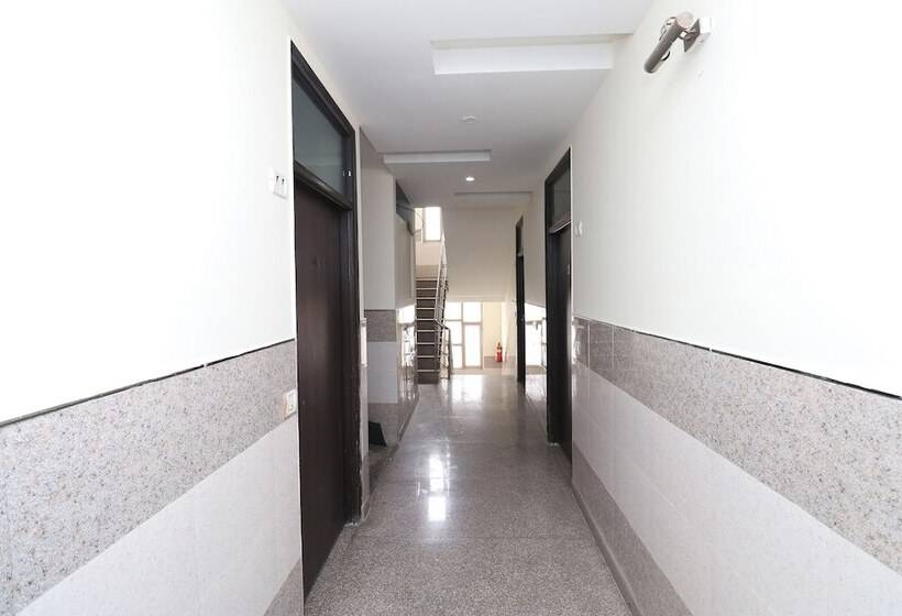 酒店 Mayank Palace By Oyo Rooms