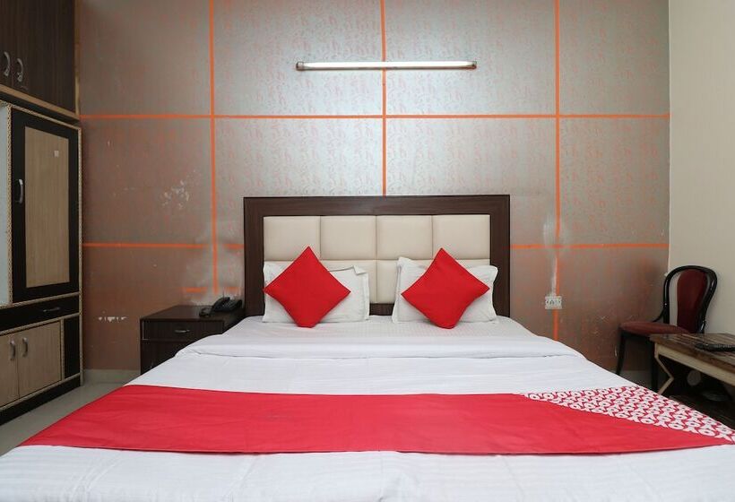 酒店 Mayank Palace By Oyo Rooms