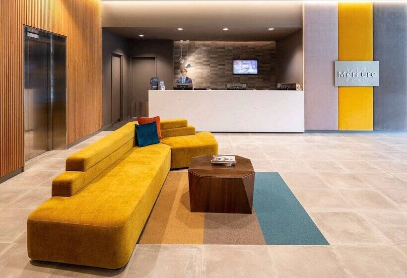 בית מלון כפרי Mercure Canberra Belconnen