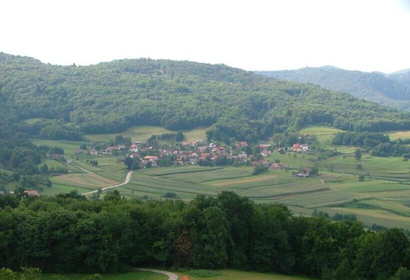 هتل روستایی Tourist Farm Pri Martinovih