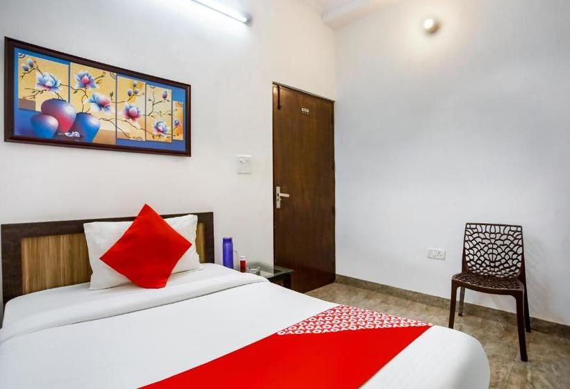 Отель Surya Inn By Oyo Rooms