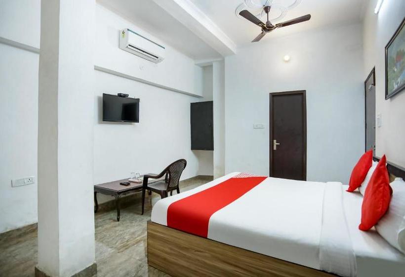 Отель Surya Inn By Oyo Rooms