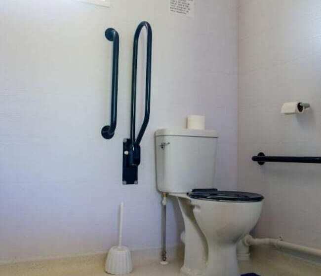 Отель Woodlakes Park By Liv Retreats