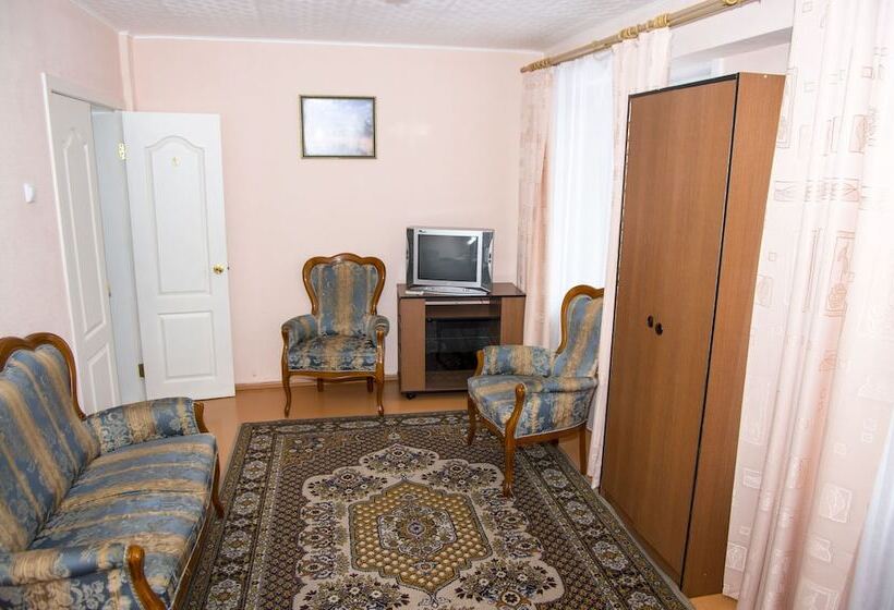 בית מלון כפרי Zvezdny Park