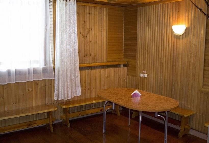 בית מלון כפרי Zvezdny Park