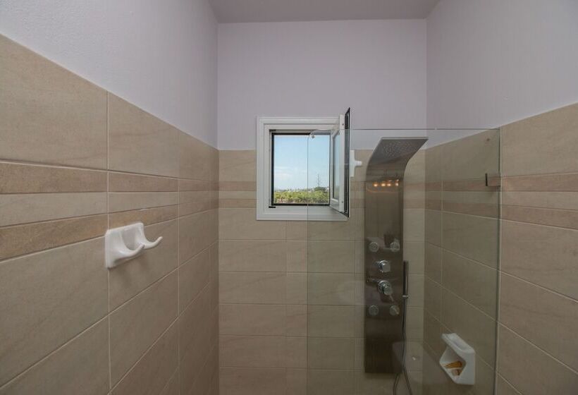 Kalea Luxury Villas