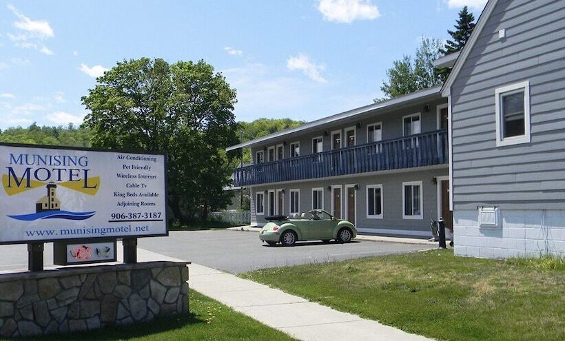 Munising Motel