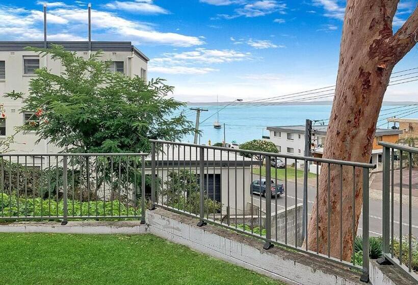 Northward Unit 1 1 2 Magnus St Nelson Bay